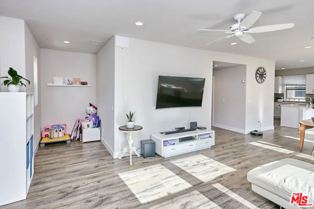 9831 Alburtis Avenue #37 Santa Fe Springs, CA 90670