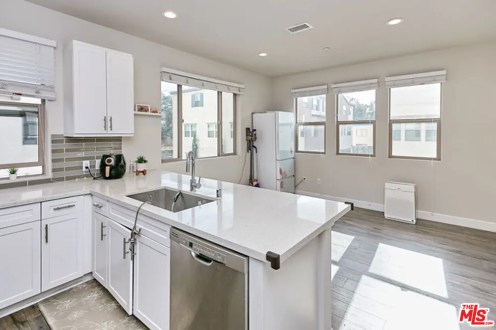9831 Alburtis Avenue #37 Santa Fe Springs, CA 90670