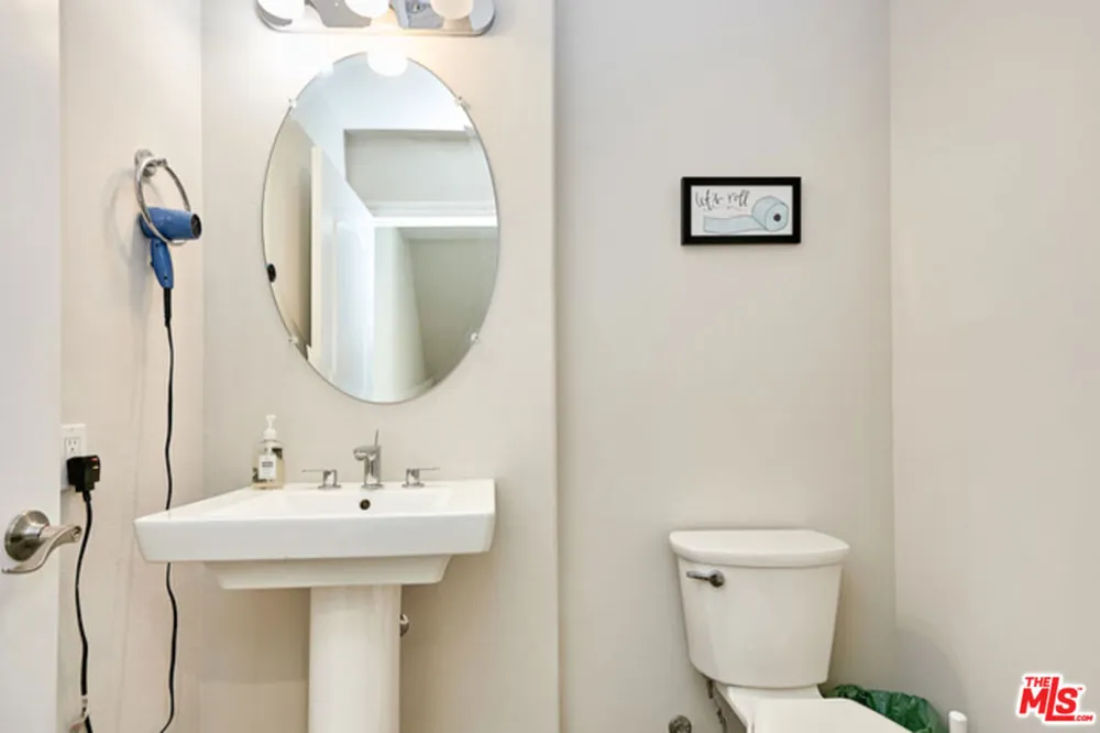 9831 Alburtis Avenue #37 Santa Fe Springs, CA 90670