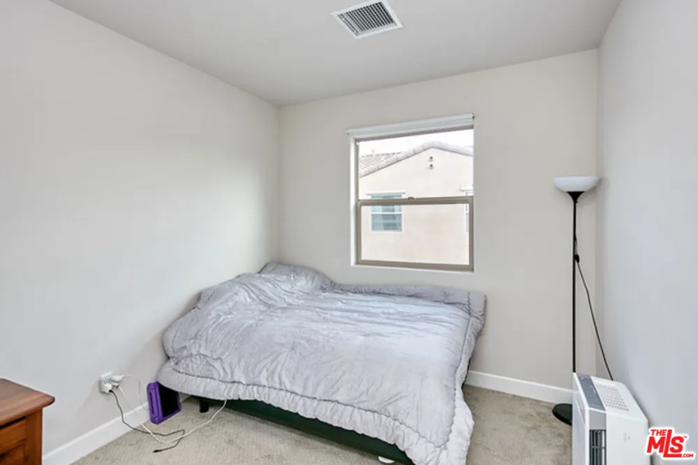 9831 Alburtis Avenue #37 Santa Fe Springs, CA 90670