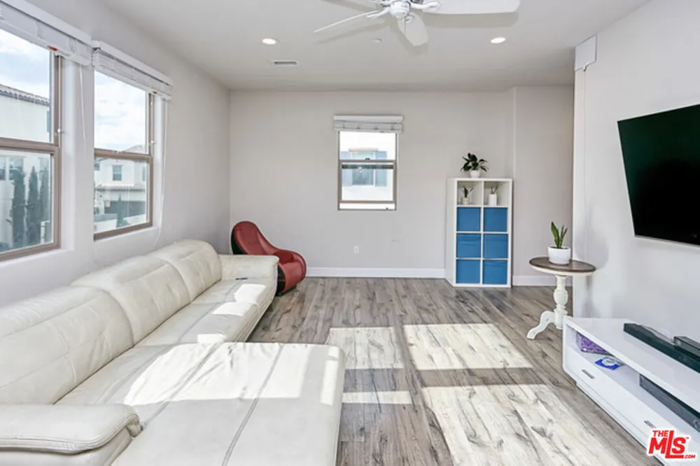 9831 Alburtis Avenue #37 Santa Fe Springs, CA 90670