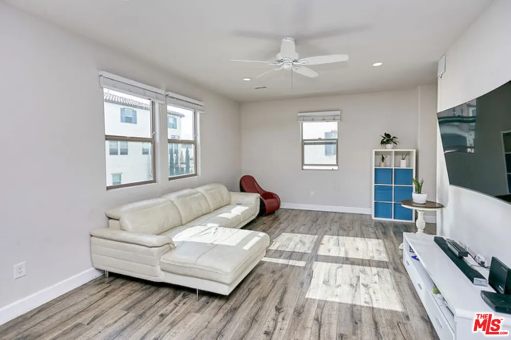 9831 Alburtis Avenue #37 Santa Fe Springs, CA 90670