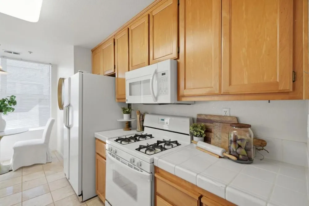 601 Baltic Circle #607 Redwood City, CA 94065