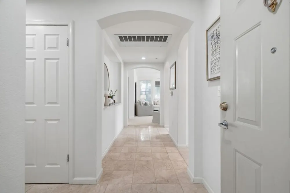 601 Baltic Circle #607 Redwood City, CA 94065