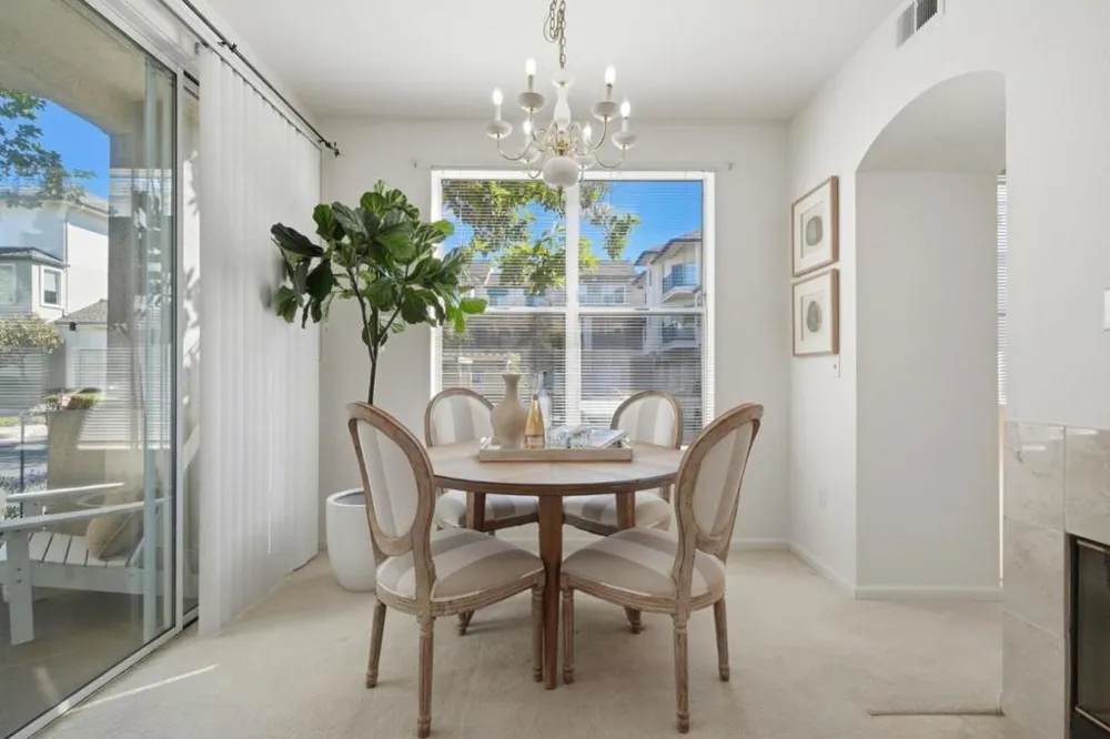 601 Baltic Circle #607 Redwood City, CA 94065