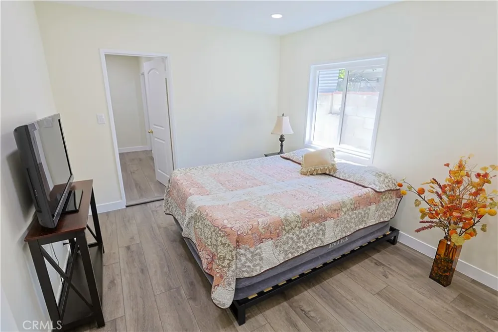 10036 Arleta Avenue Arleta, CA 91331