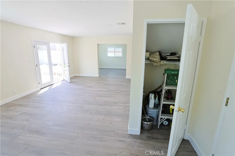 10036 Arleta Avenue Arleta, CA 91331