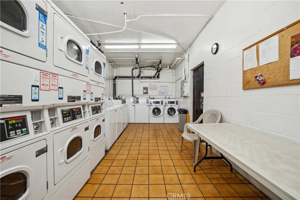 2411 Prospect Avenue #125 Hermosa Beach, CA 90254