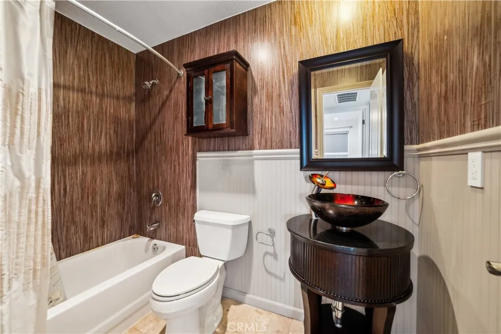 2411 Prospect Avenue #125 Hermosa Beach, CA 90254