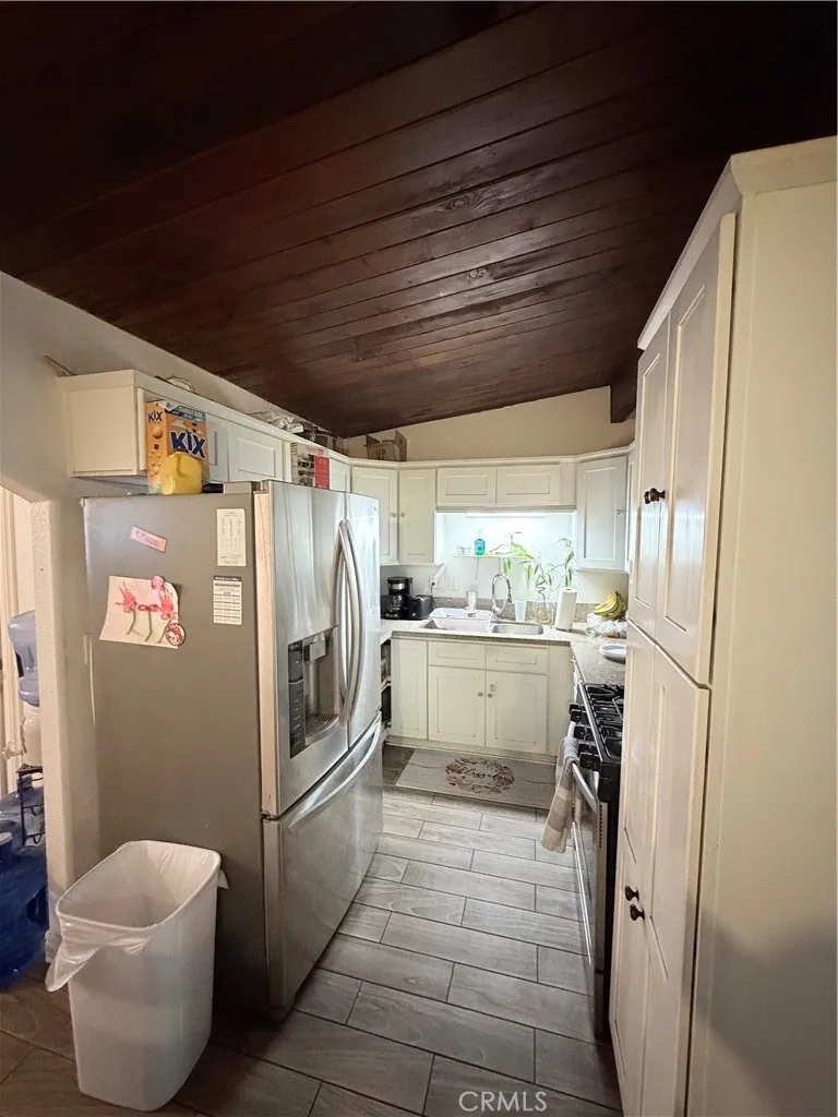 9829 Williams Bloomington, CA 92316