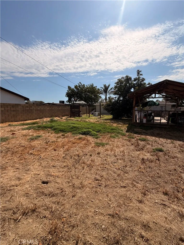 9829 Williams Bloomington, CA 92316