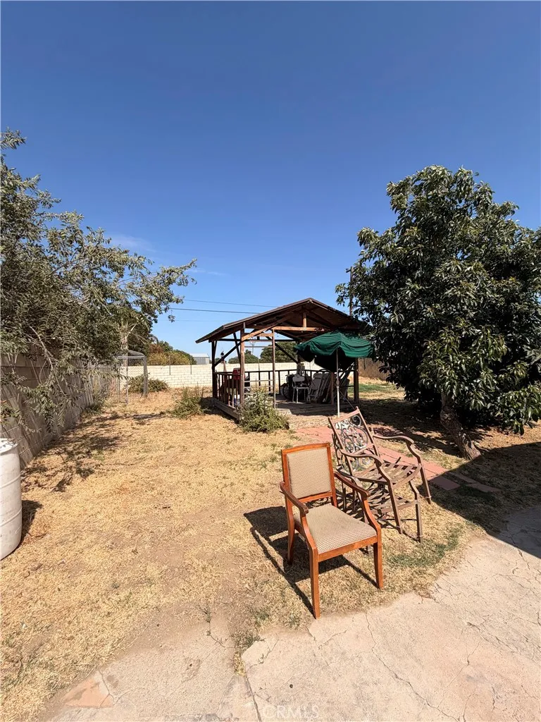 9829 Williams Bloomington, CA 92316