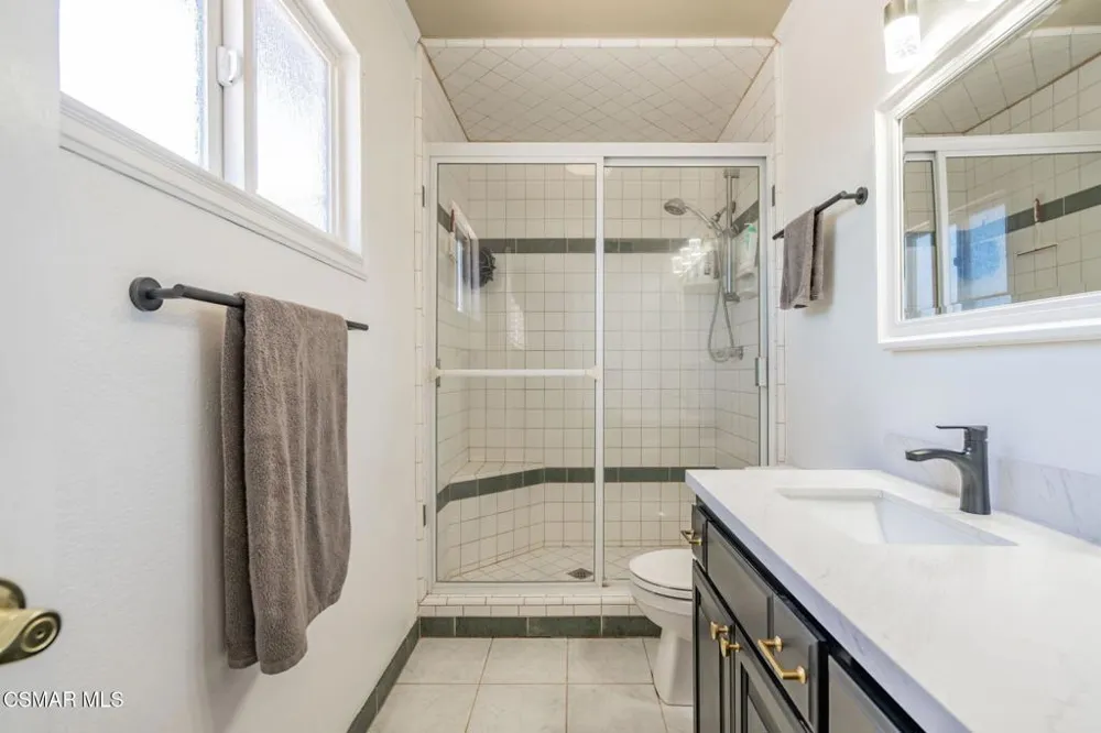 3217 Hamlin Avenue Simi Valley, CA 93063