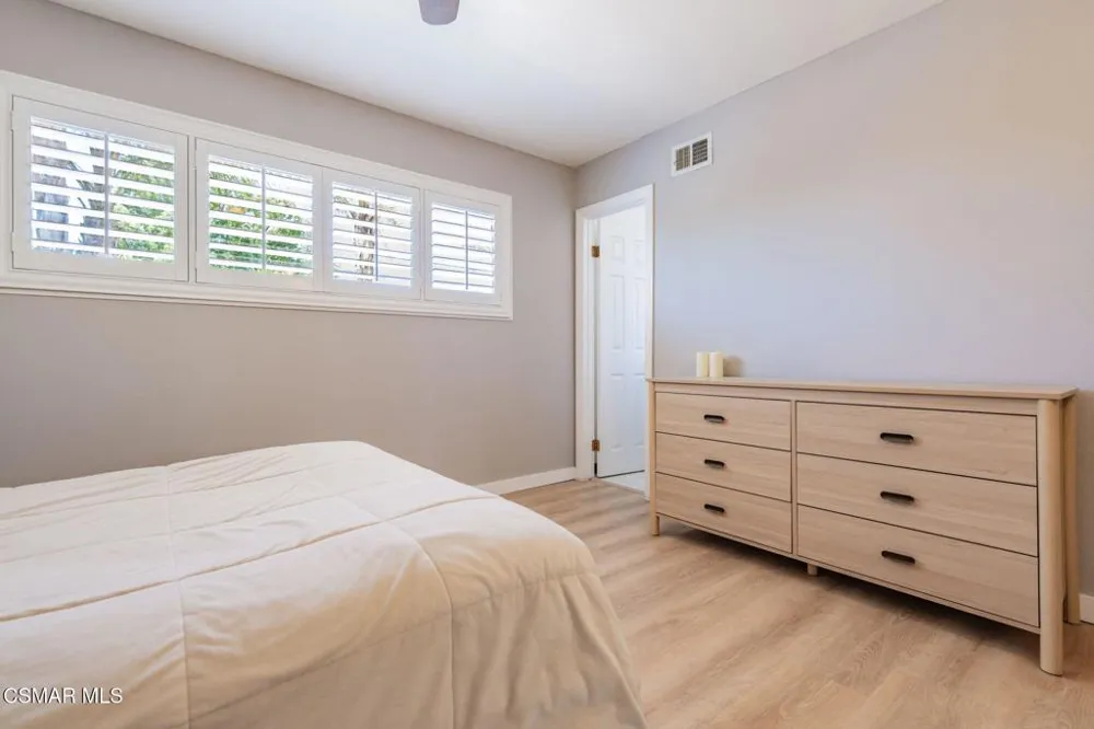 3217 Hamlin Avenue Simi Valley, CA 93063