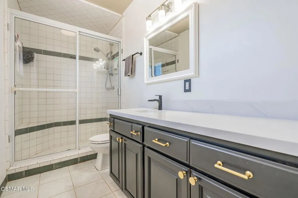3217 Hamlin Avenue Simi Valley, CA 93063
