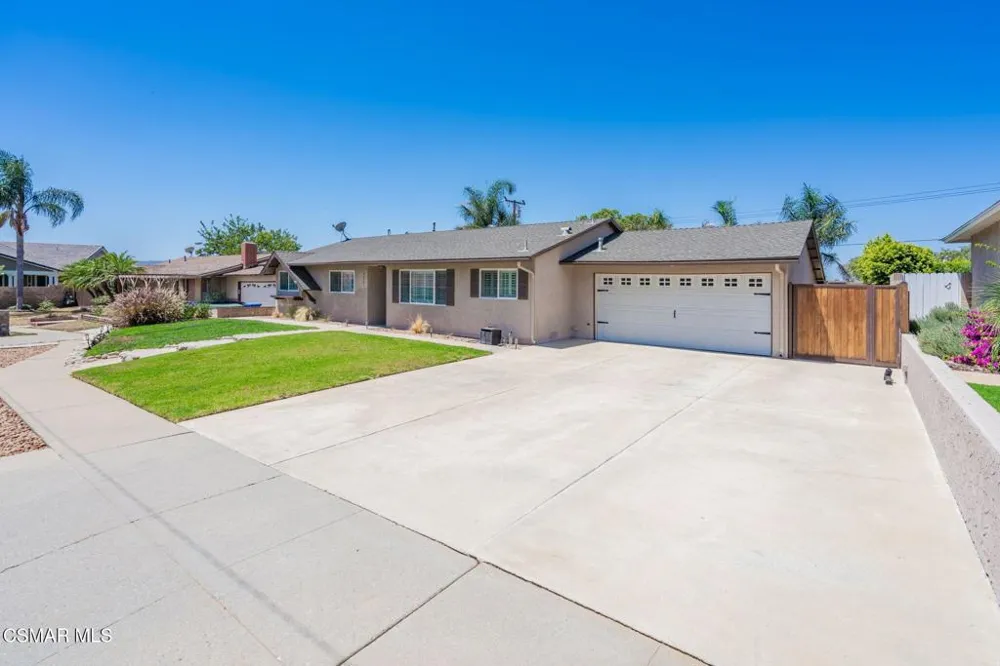 3217 Hamlin Avenue Simi Valley, CA 93063