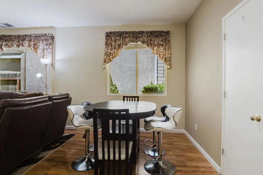 9326 Bennoel Way Elk Grove, CA 95758