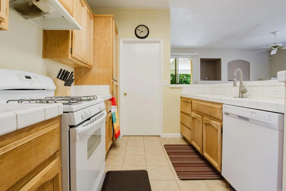 9326 Bennoel Way Elk Grove, CA 95758