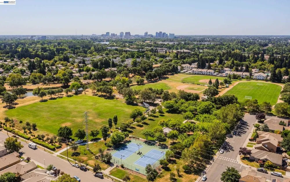 2666 Alcove Way Sacramento, CA 95833