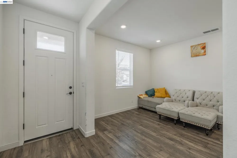 2666 Alcove Way Sacramento, CA 95833