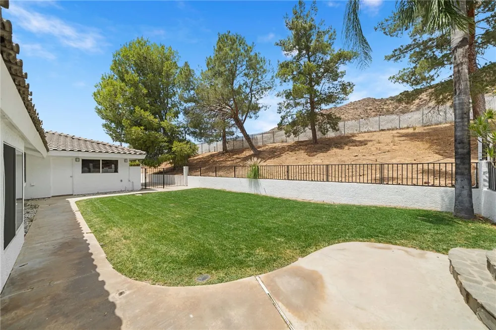 5385 Park San Bernardino, CA 92404