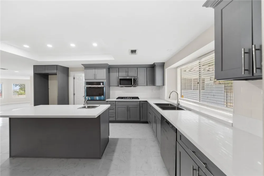 5385 Park San Bernardino, CA 92404