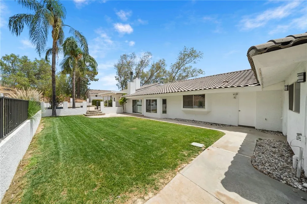 5385 Park San Bernardino, CA 92404