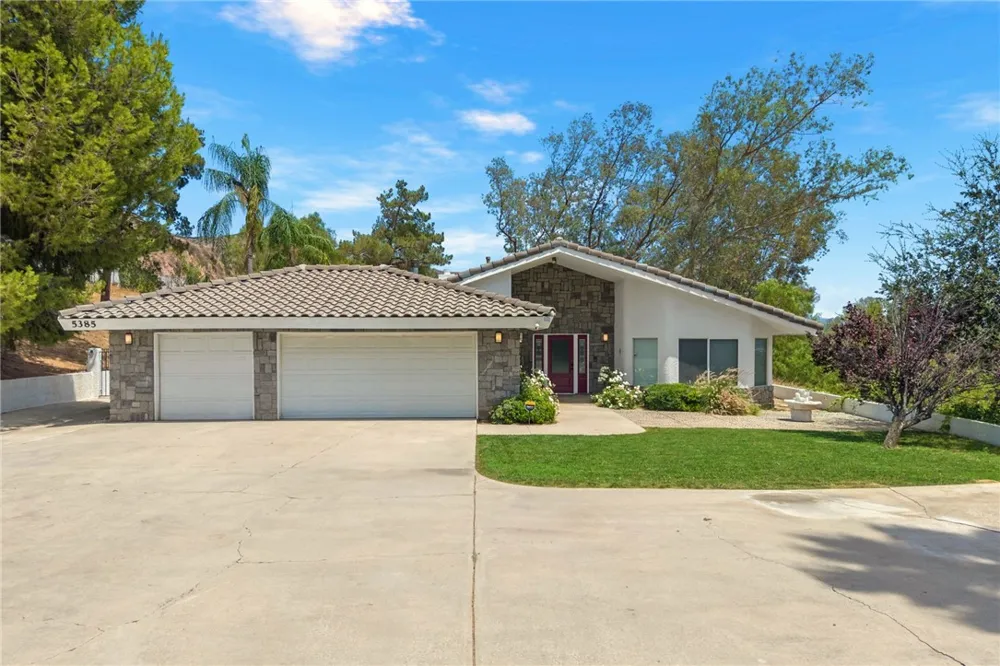 5385 Park San Bernardino, CA 92404