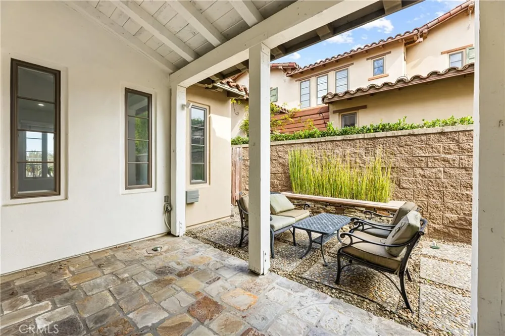33 ROSE TRELLIS Irvine, CA 92603