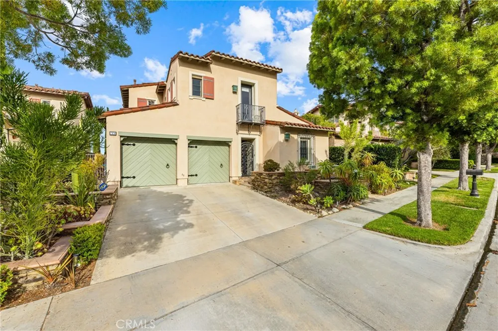 33 ROSE TRELLIS Irvine, CA 92603