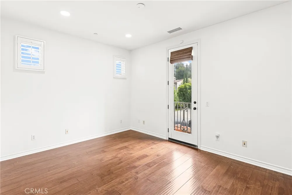 33 ROSE TRELLIS Irvine, CA 92603