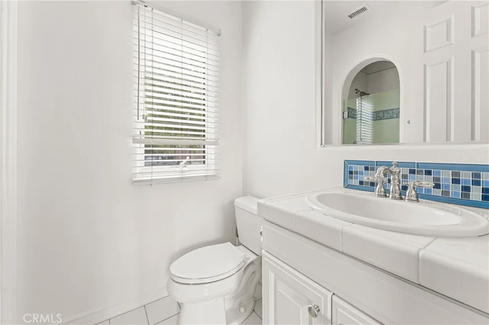 33 ROSE TRELLIS Irvine, CA 92603