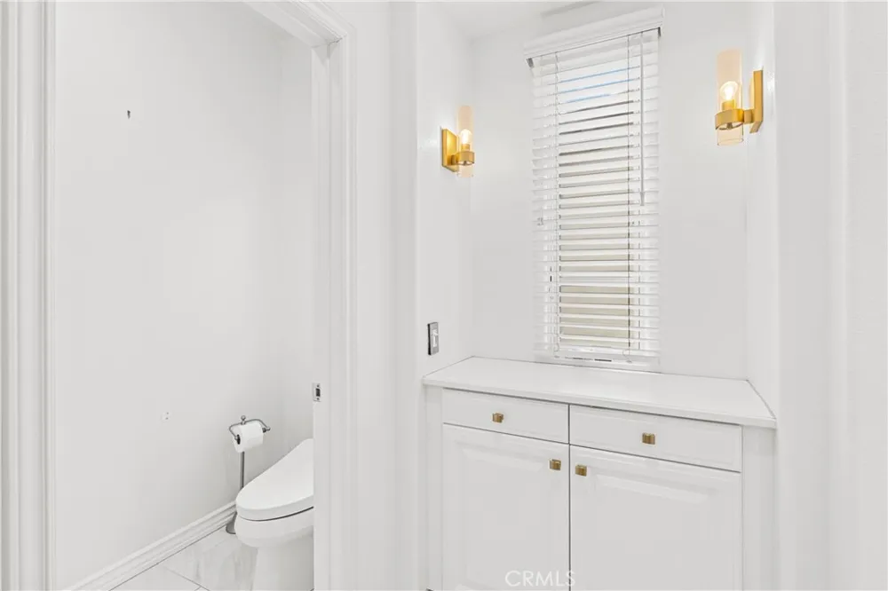 33 ROSE TRELLIS Irvine, CA 92603