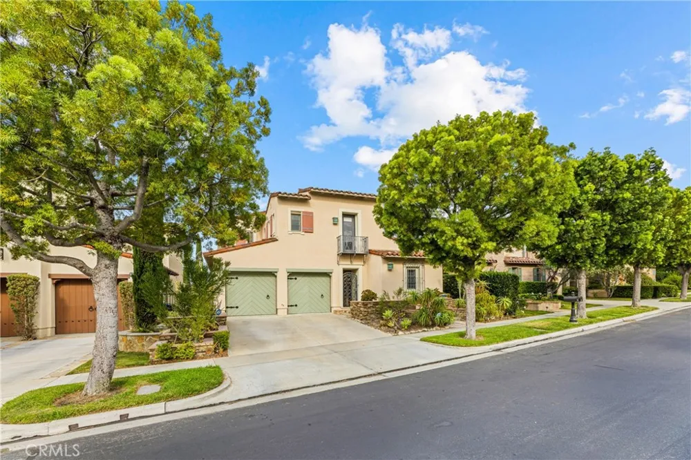 33 ROSE TRELLIS Irvine, CA 92603