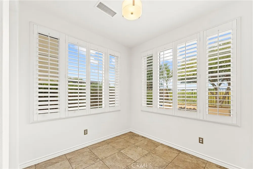 33 ROSE TRELLIS Irvine, CA 92603
