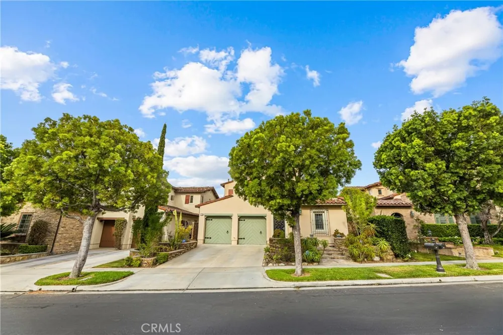 33 ROSE TRELLIS Irvine, CA 92603
