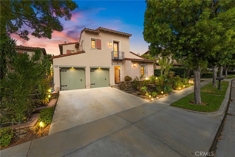 33 ROSE TRELLIS Irvine, CA 92603