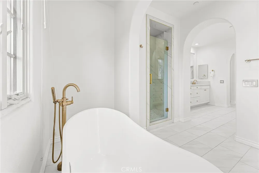 33 ROSE TRELLIS Irvine, CA 92603