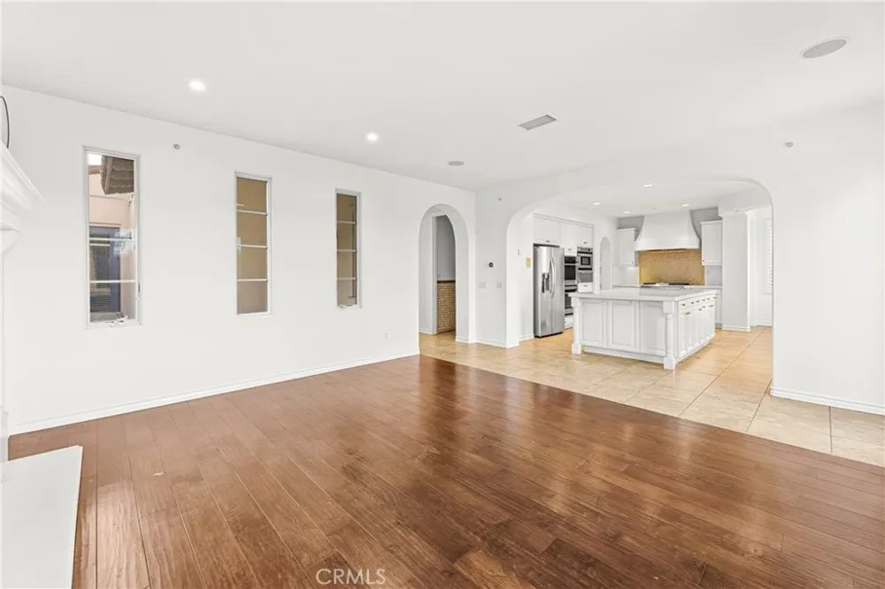 33 ROSE TRELLIS Irvine, CA 92603