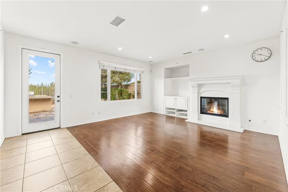 33 ROSE TRELLIS Irvine, CA 92603