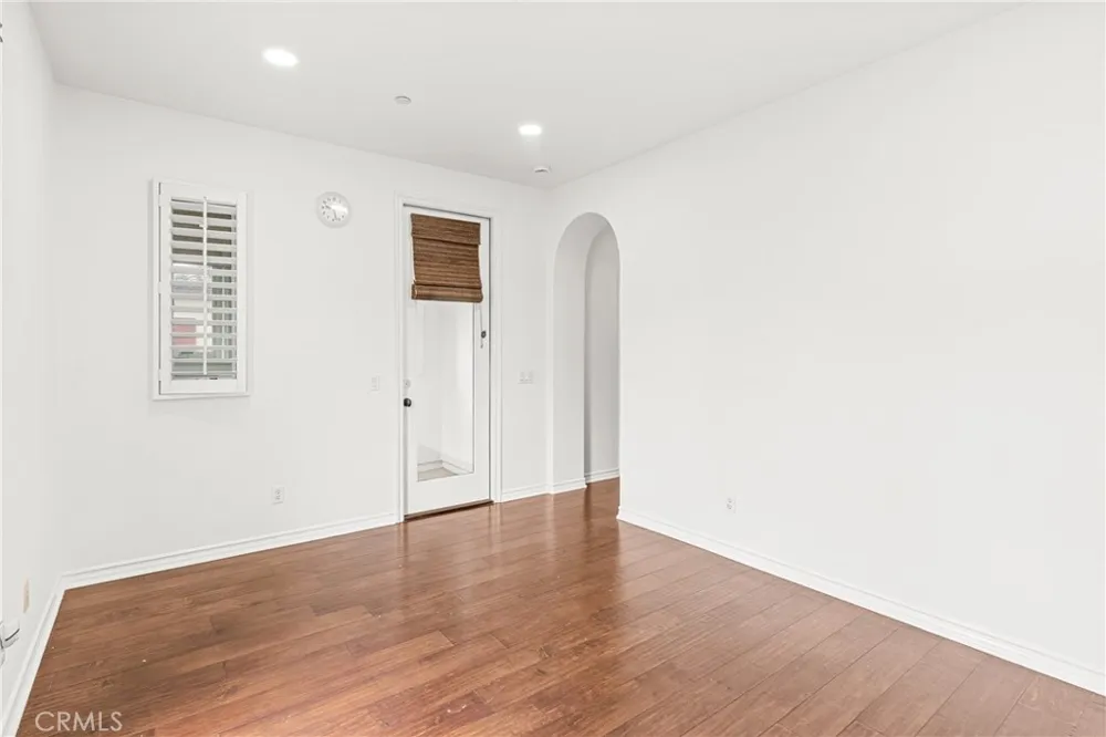 33 ROSE TRELLIS Irvine, CA 92603