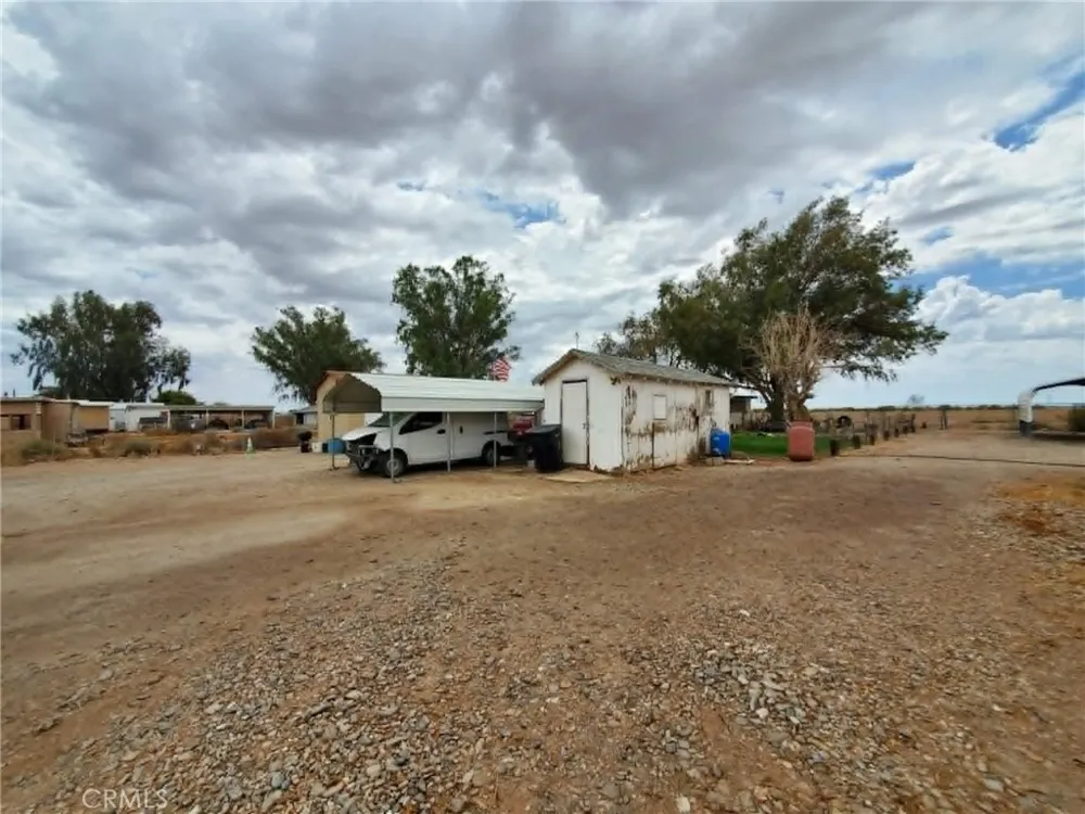 5631 Colorado River Road Blythe, CA 92225