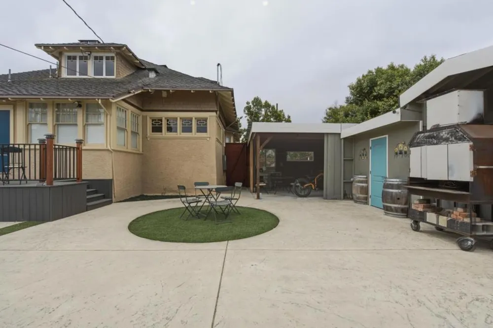 862 4th Street Hollister, CA 95023