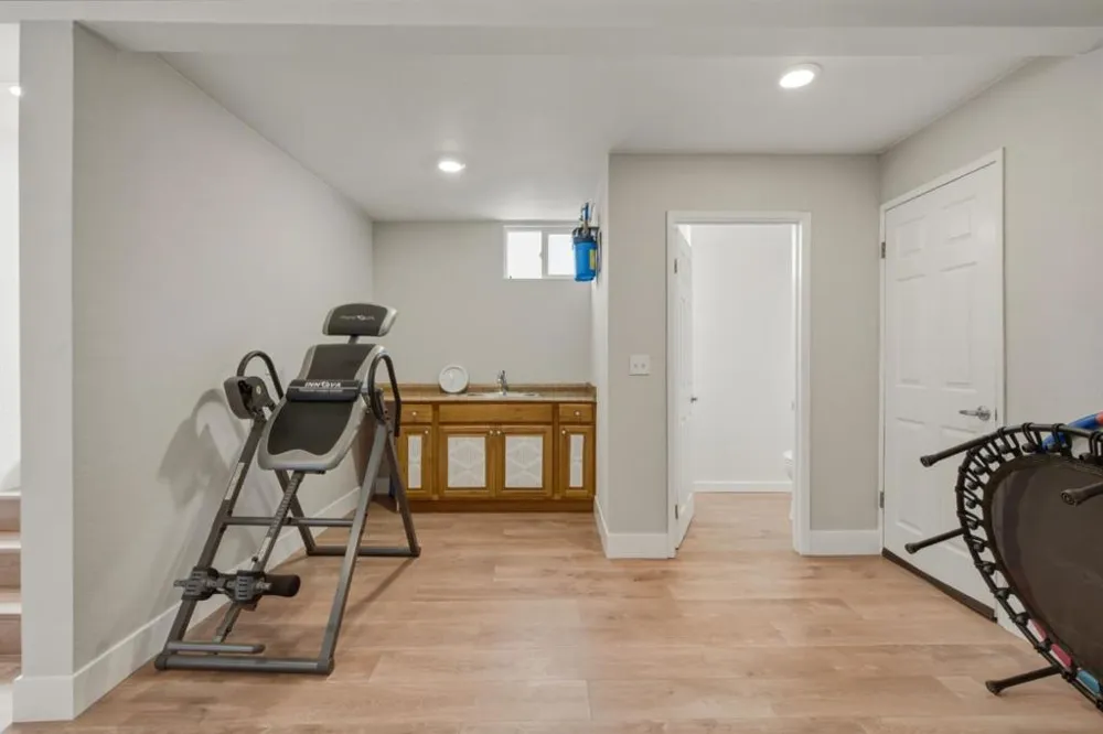 862 4th Street Hollister, CA 95023