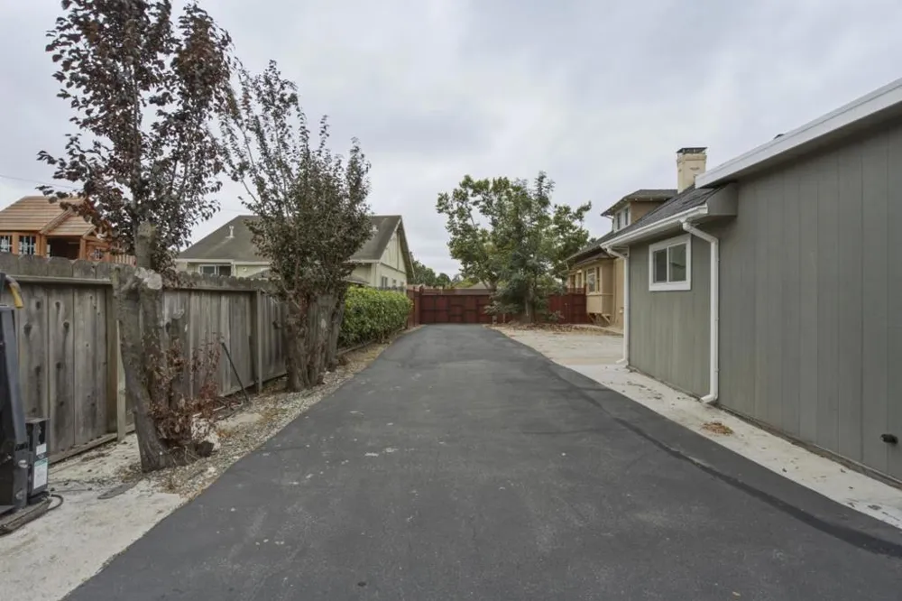 862 4th Street Hollister, CA 95023
