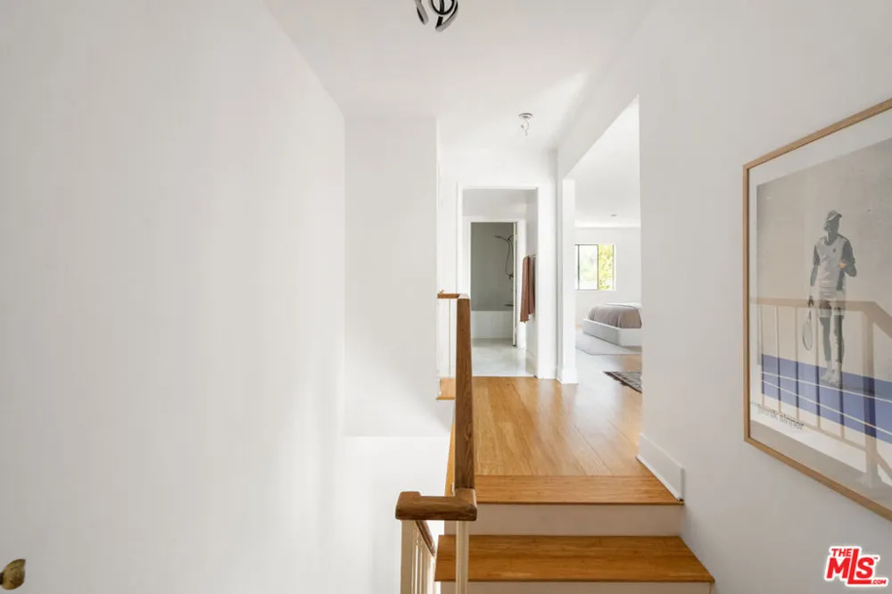 4658 Don Lorenzo Drive #G Los Angeles, CA 90008