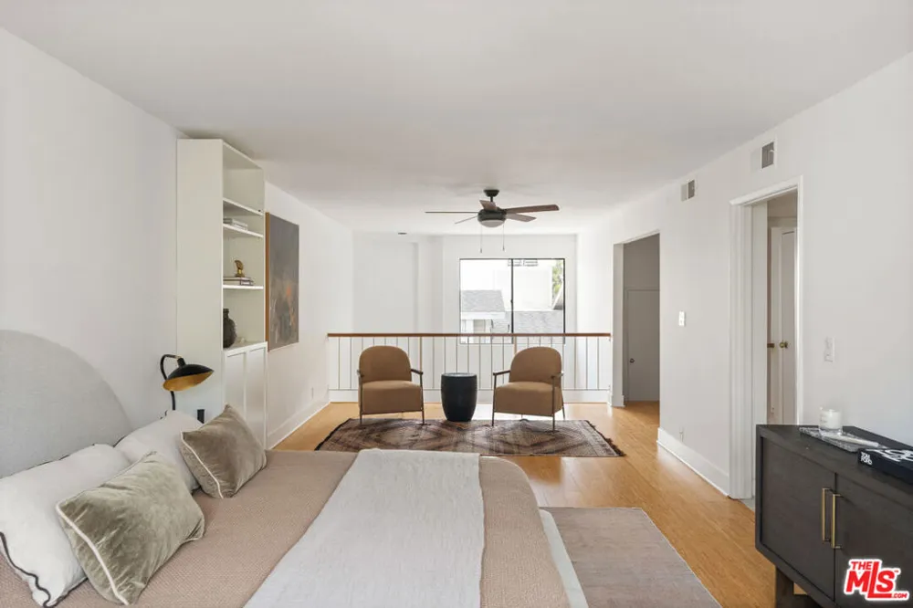 4658 Don Lorenzo Drive #G Los Angeles, CA 90008