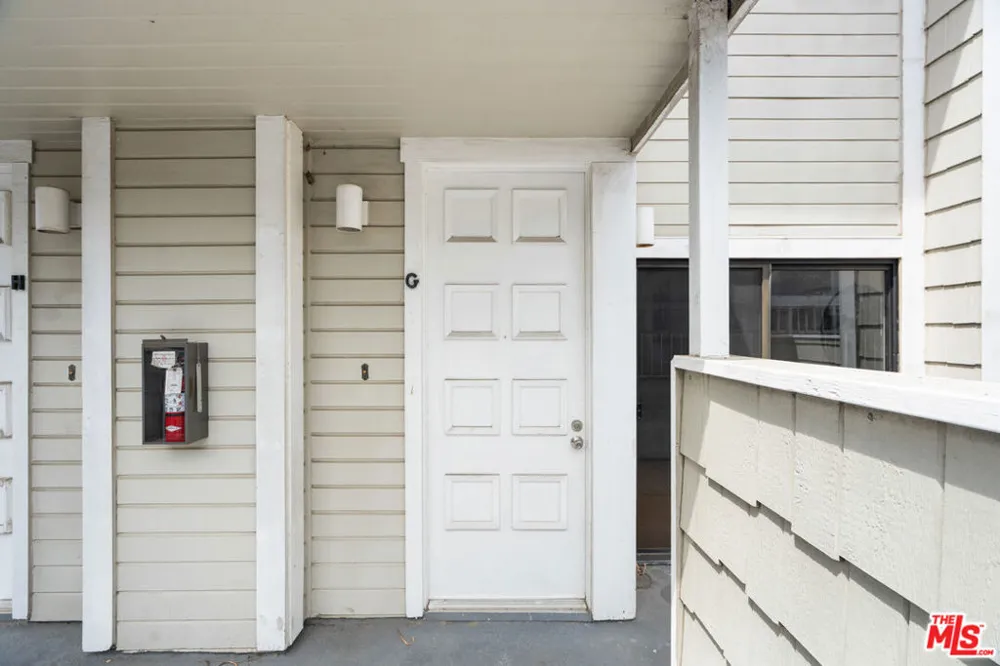 4658 Don Lorenzo Drive #G Los Angeles, CA 90008