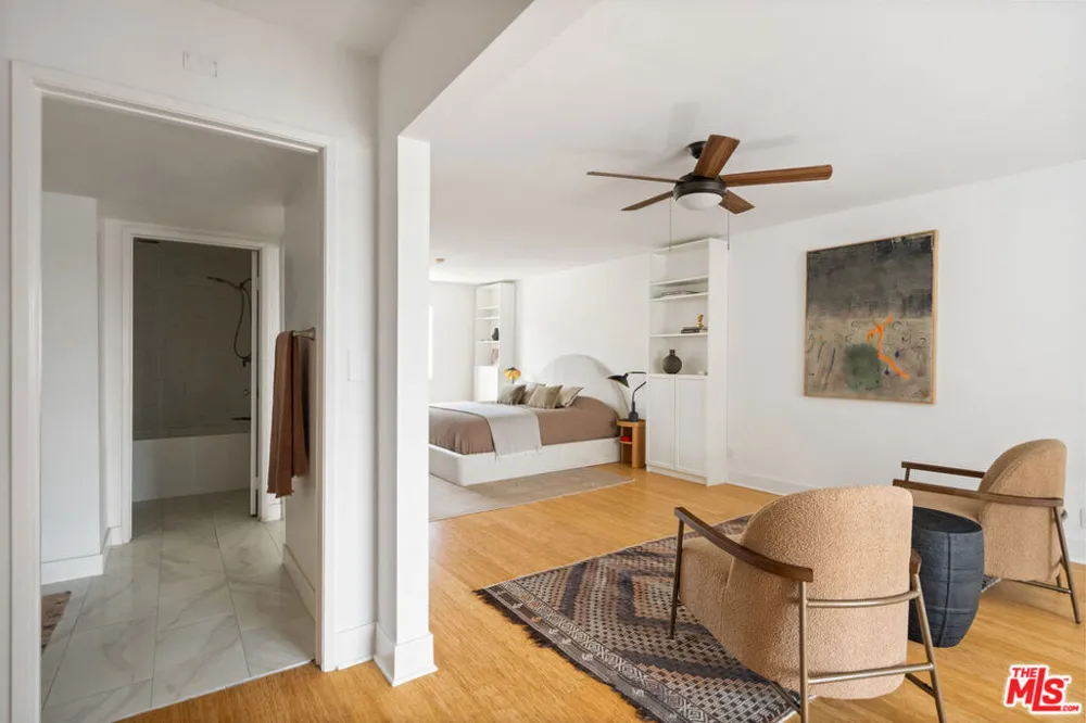 4658 Don Lorenzo Drive #G Los Angeles, CA 90008