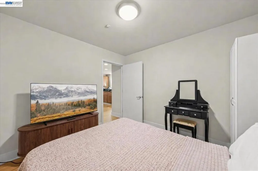 88 E San Fernando St #303 San Jose, CA 95113
